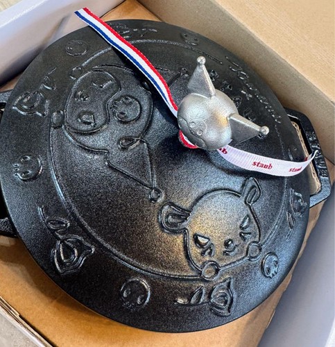 Staub kuromi collaboration not - staub,