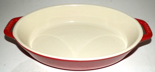 Staub oval ceramic - ceramic, red