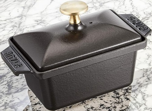 Staub half terrine black - half,