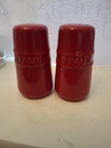 Cherry red staub cruet set - cherry,