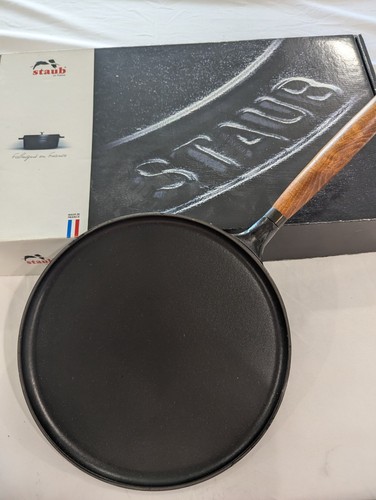 New staub cast - 11", iron
