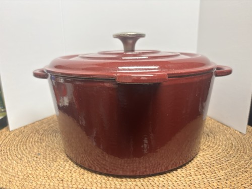 Staub quart enameled - staub, cast