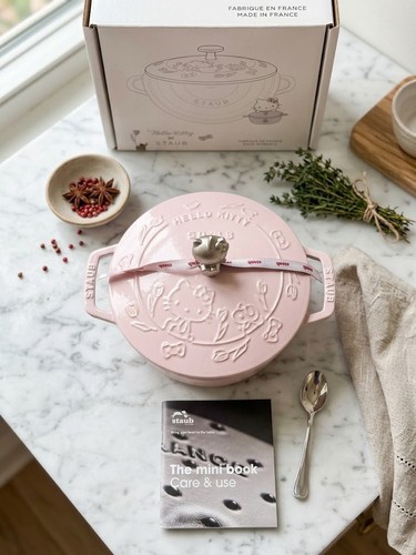 Staub hello kitty limited - staub,