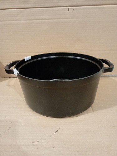 Staub black cast iron round - iron,