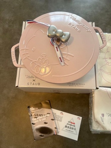 Staub hello kitty - staub,