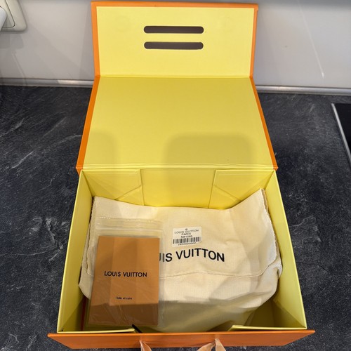 Louis vuitton genuine - louis, gift