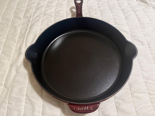 Staub cast iron - cast,