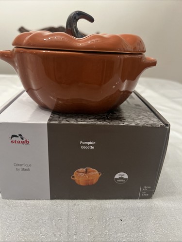 Staub bnwt pumpkin - staub, cocette